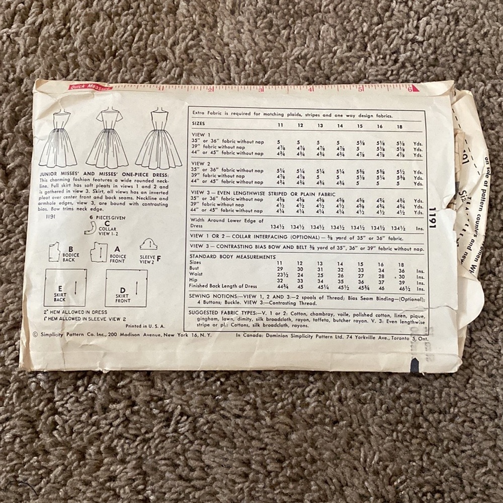 Vintage Lot of Sewing Patterns Lot #2 - Picture 7 of 9